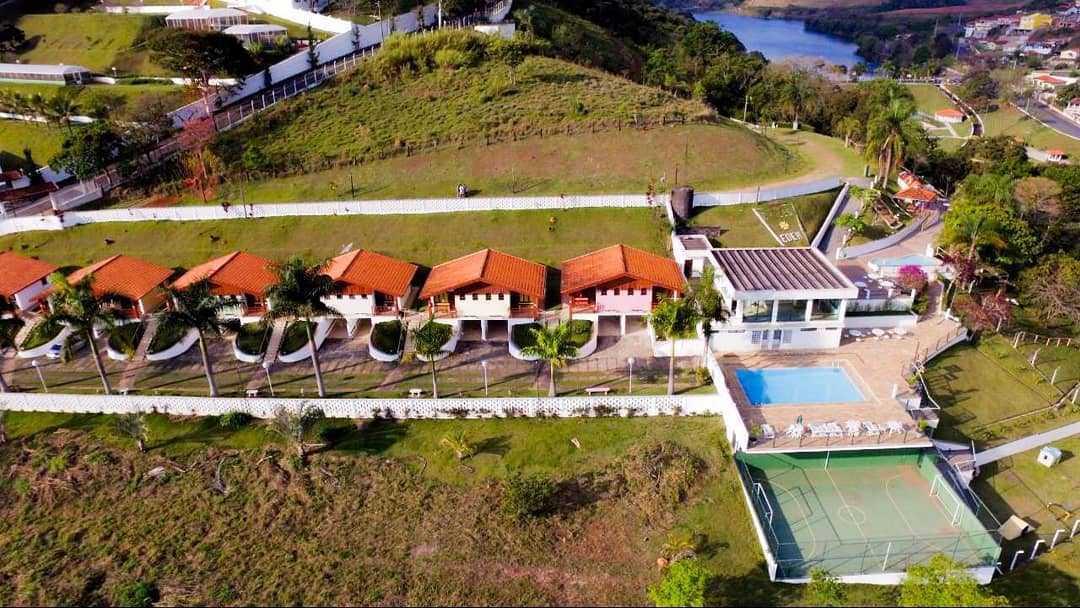  Villa do Éden