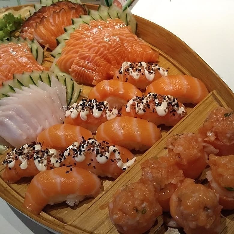 Yoshy Sushi Bar