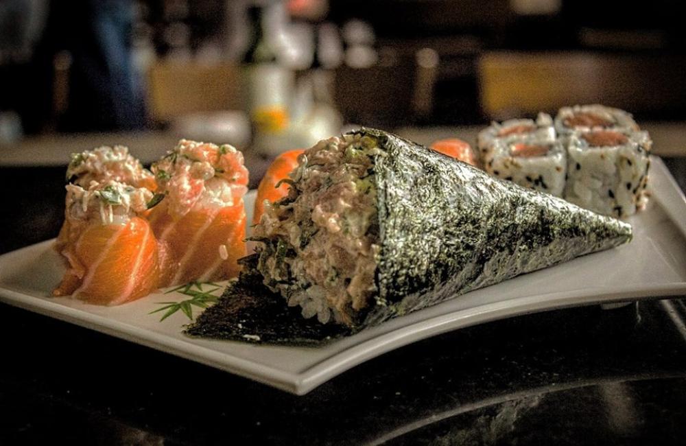 Akashi Sushi Bar e Restaurante